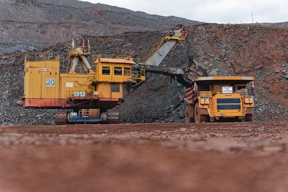 Михайловский ГОК добыл двухмиллиардную тонну руды